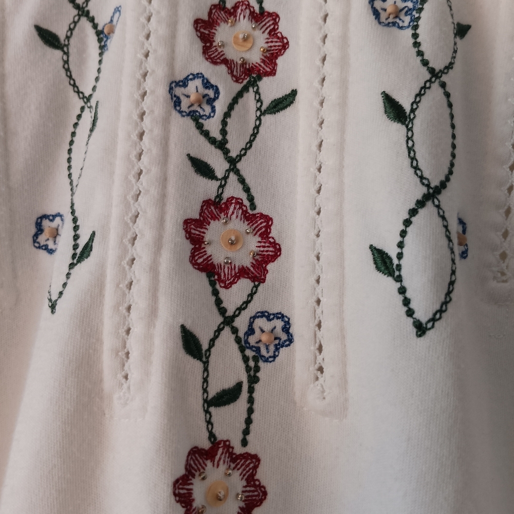 Alfred Dunner White Embroidered Floral Short Sleeve Top M - Picture 6 of 8